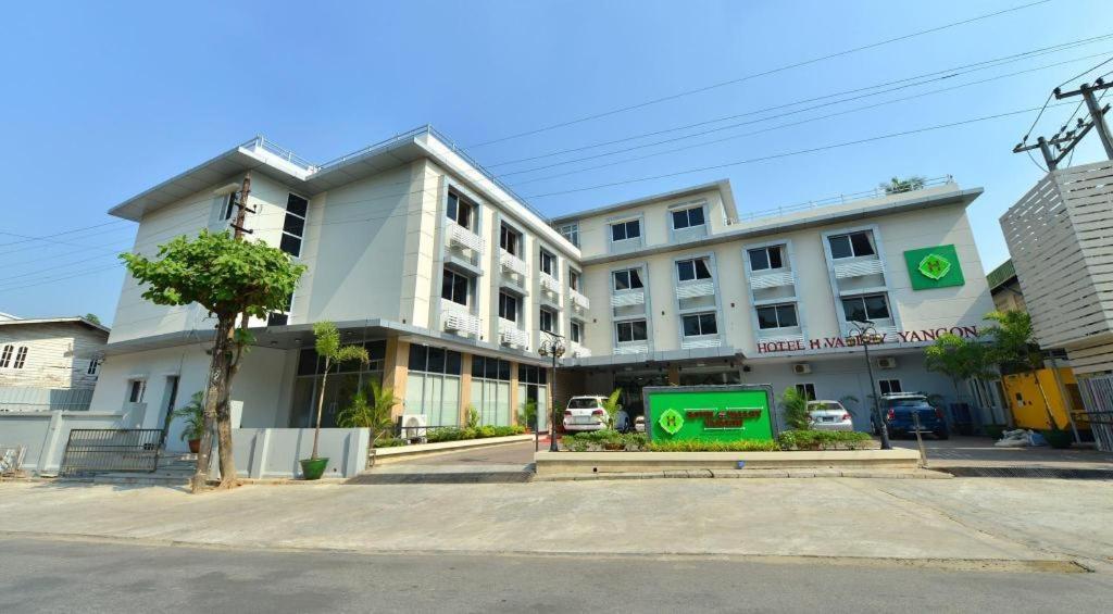 Hotel H Valley Янгон Екстер'єр фото